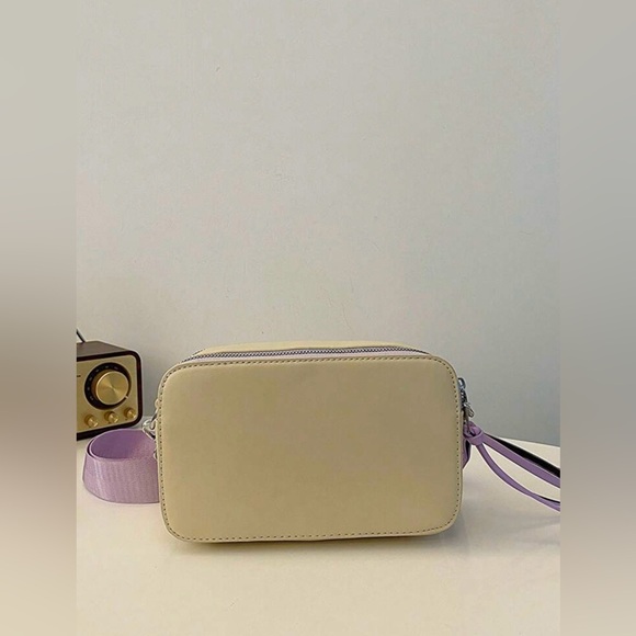 NWT-Fashionable Dopamine-Color Pu Alphabet Camera / Crossbody Bag - Picture 6 of 8